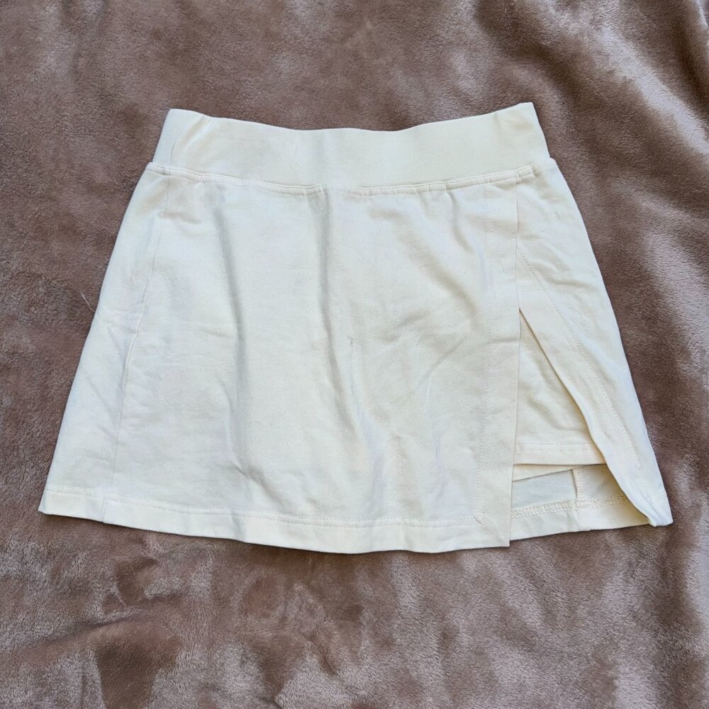 Light Yellow Tennis Skirt -- Size Small